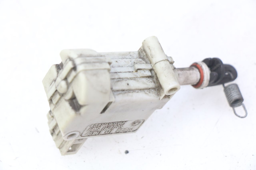 photo de SILNIK OTWIERANIA KUFERKA PIAGGIO MP3 LT 300 (2010 - 2016) - Szczegół części