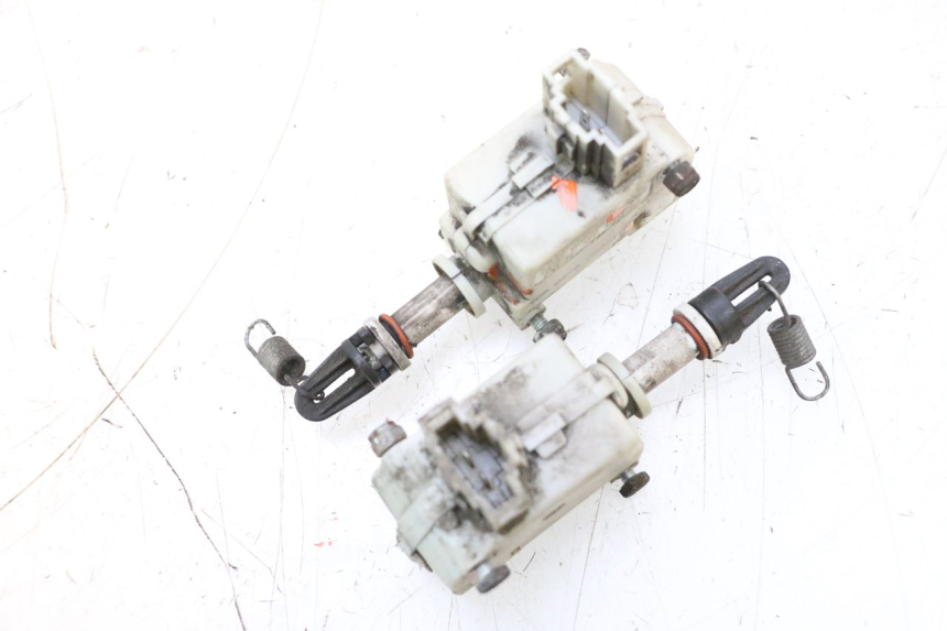photo de SILNIK OTWIERANIA KUFERKA PIAGGIO MP3 RL 250 (2006 - 2010) - Widok ogólny