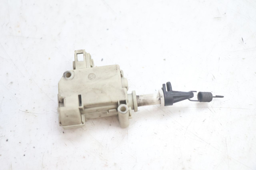 photo de SILNIK OTWIERANIA KUFERKA PIAGGIO MP3 125 (2006 - 2014) - Zoom stanu zużycia