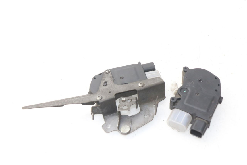 photo de SILNIK OTWIERANIA KUFERKA HONDA NSS EX FORZA 250 (2005 - 2013) - Zoom stanu zużycia