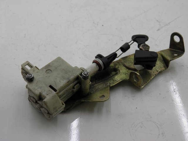 photo de SILNIK OTWIERANIA KUFERKA PIAGGIO BEVERLY 125 (2005 - 2007) - Widok główny