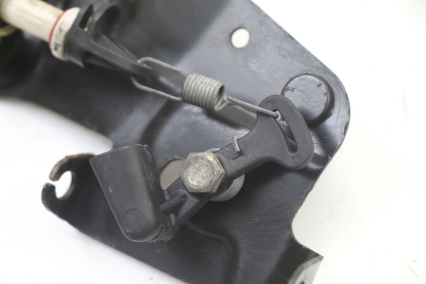 photo de SILNIK OTWIERANIA KUFERKA PIAGGIO VESPA GRANTURISMO 125 (2003 - 2007) - Zoom stanu zużycia