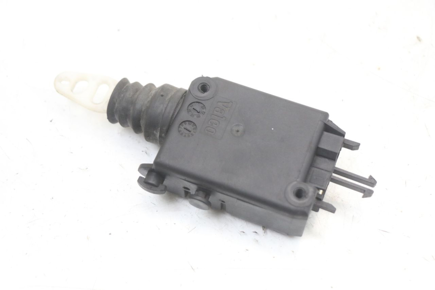 photo de SILNIK OTWIERANIA KUFERKA PEUGEOT SATELIS 125 (2010 - 2012) - Widok główny