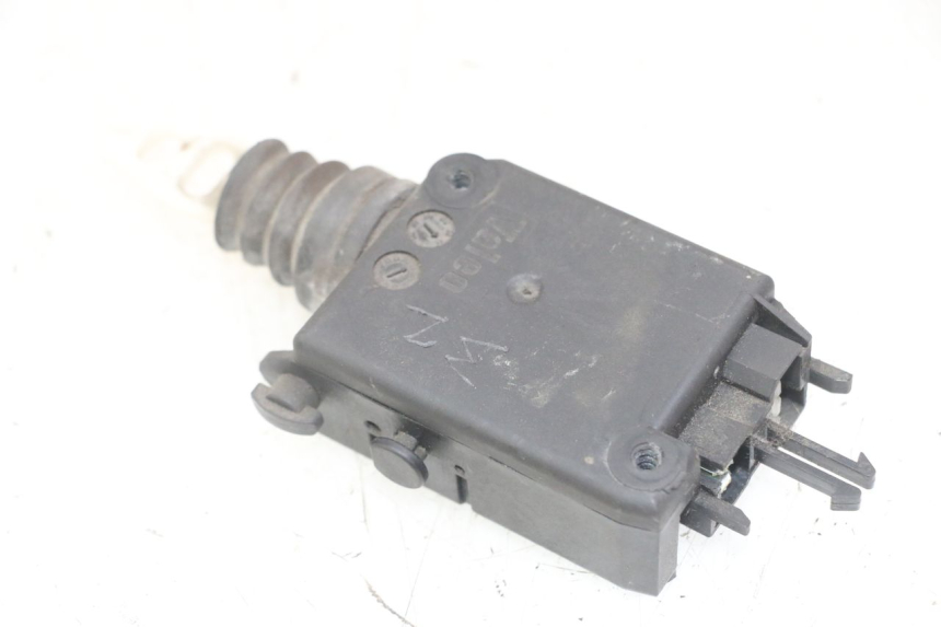 photo de SILNIK OTWIERANIA KUFERKA PEUGEOT SATELIS 125 (2013 - 2018) - Widok ogólny