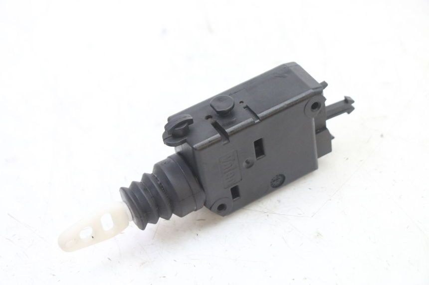 photo de SILNIK OTWIERANIA KUFERKA PEUGEOT SATELIS 125 (2013 - 2018) - Zoom stanu zużycia