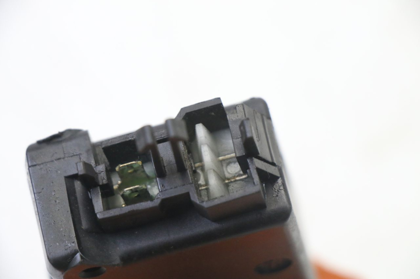 photo de SILNIK OTWIERANIA KUFERKA PEUGEOT SATELIS 125 (2013 - 2018) - Zbliżenie techniczne