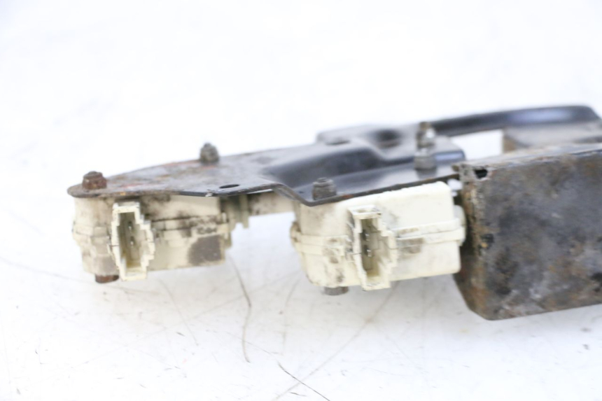 photo de SILNIK OTWIERANIA KUFERKA PIAGGIO X8 125 (2004 - 2007) - Zoom stanu zużycia