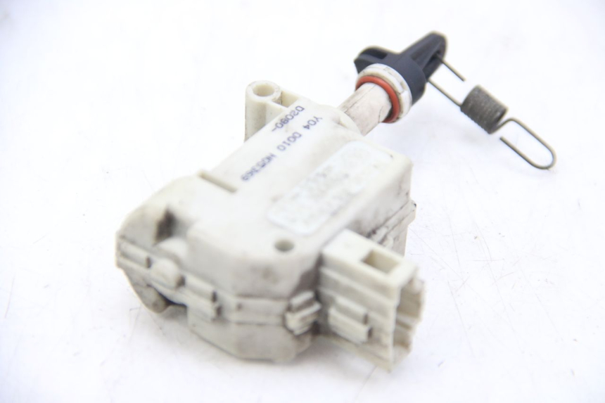 photo de SILNIK OTWIERANIA KUFERKA PIAGGIO X9 EVOLUTION 125 (2003 - 2007) - Szczegół części