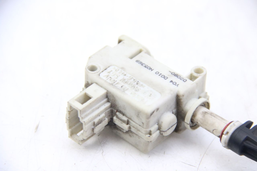 photo de SILNIK OTWIERANIA KUFERKA PIAGGIO X9 EVOLUTION 125 (2003 - 2007) - Zoom stanu zużycia