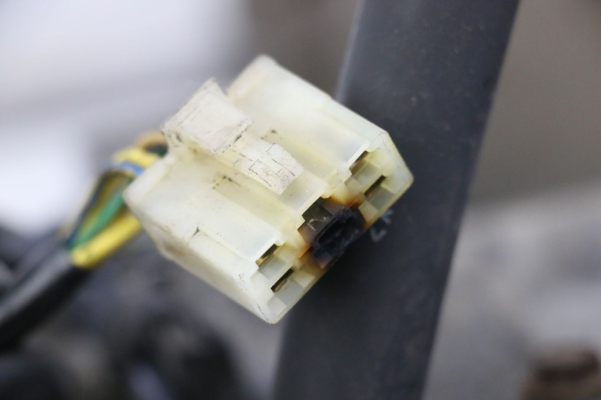 photo de SILNIK PEUGEOT ELYSTAR 125 (2002 - 2007) - Zoom stanu zużycia