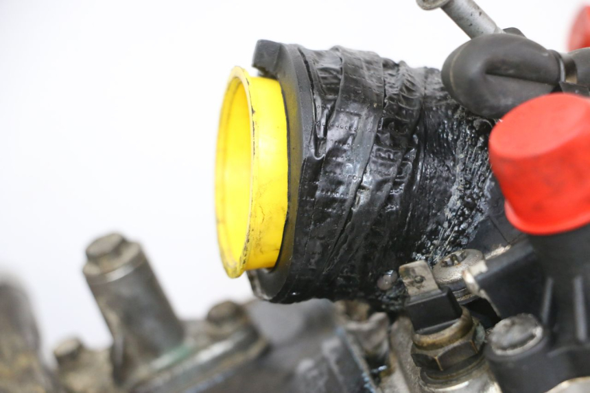 photo de SILNIK PIAGGIO BEVERLY 125 (1998 - 2005) - Zbliżenie komponentów