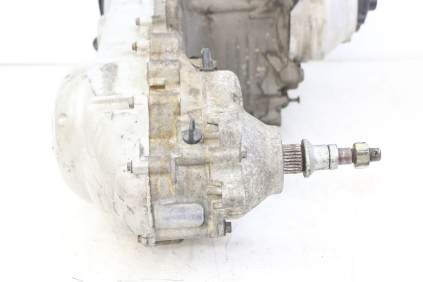 photo de SILNIK PIAGGIO BEVERLY 125 (1998 - 2005) - Oznaczenia i referencje