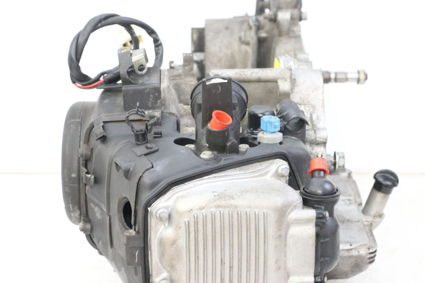 photo de SILNIK PIAGGIO VESPA LX IE 125 (2010 - 2012) - Zbliżenie techniczne