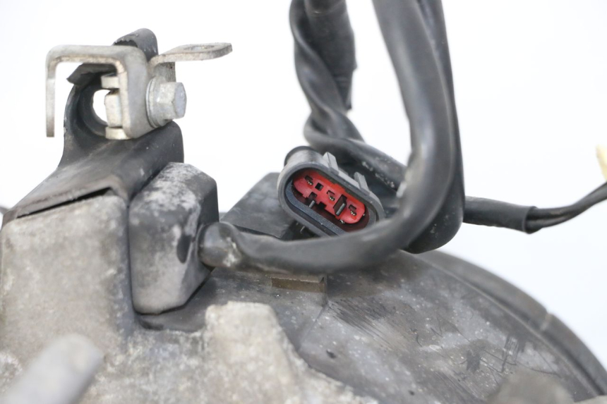 photo de SILNIK PIAGGIO VESPA LX IE 125 (2010 - 2012) - Oznaczenia i referencje