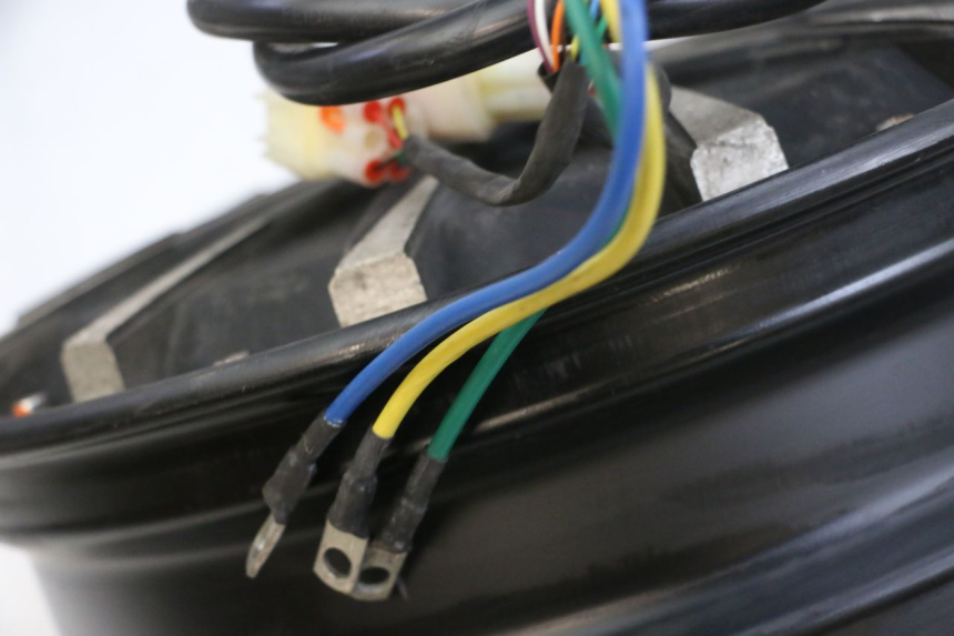 photo de SILNIK EFUN PUSA 1 - Inny kąt widzenia