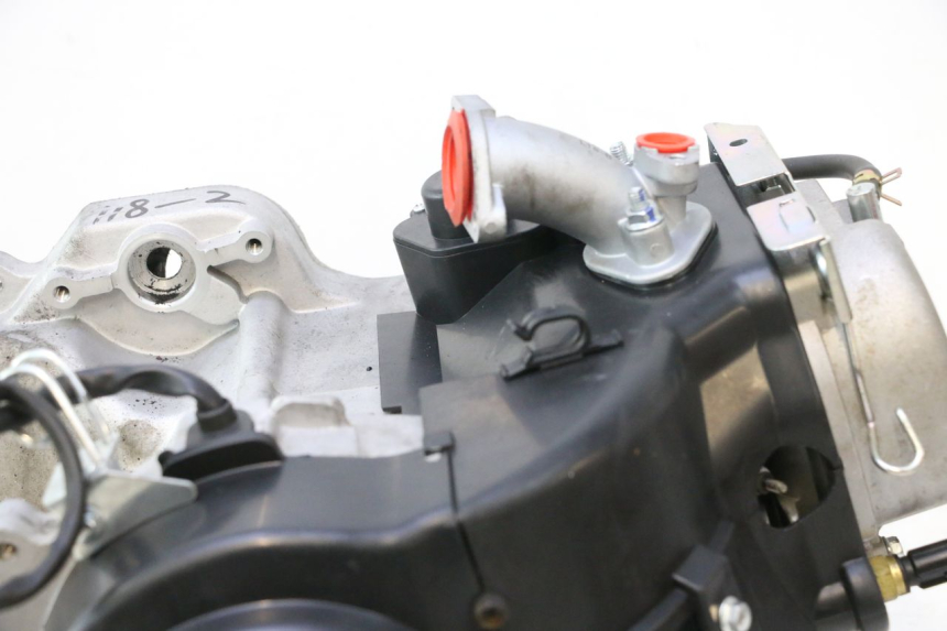 photo de SILNIK JM MOTORS R-MAX TECH 50 (2024 - 2026) - Szczegóły charakterystyczne