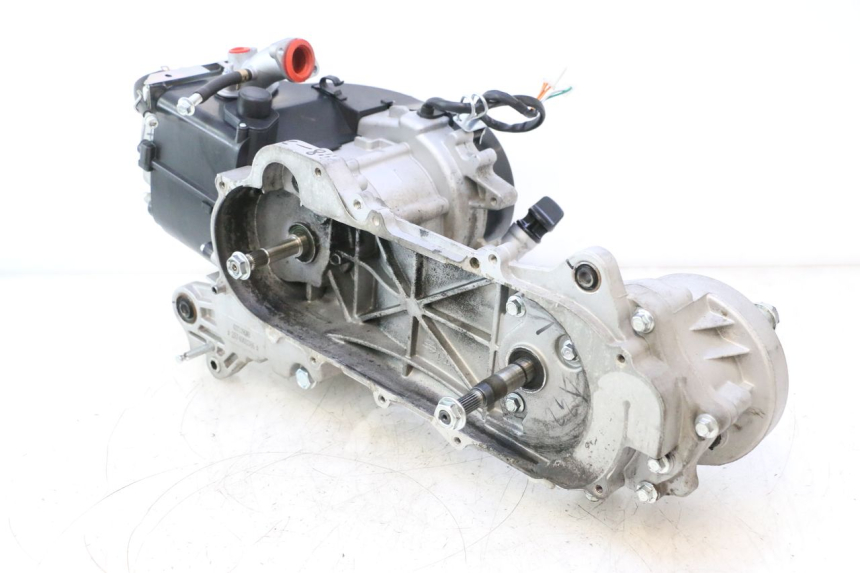 photo de SILNIK JM MOTORS R-MAX TECH 50 (2024 - 2026) - Stan powierzchni