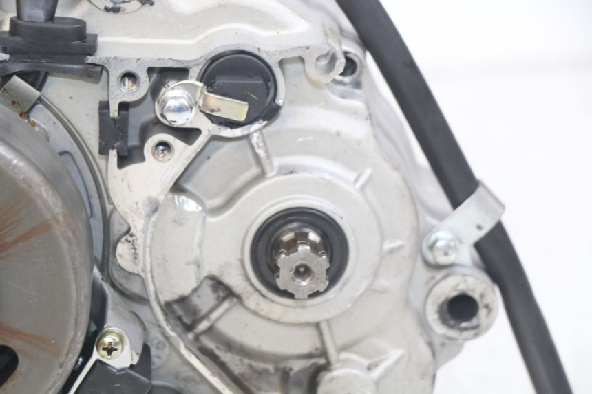 photo de SILNIK YCF R-START 125 - Szczegóły charakterystyczne