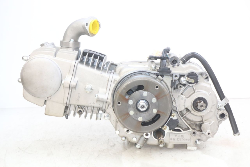 photo de SILNIK YCF R-START 125 - Widok z bliska