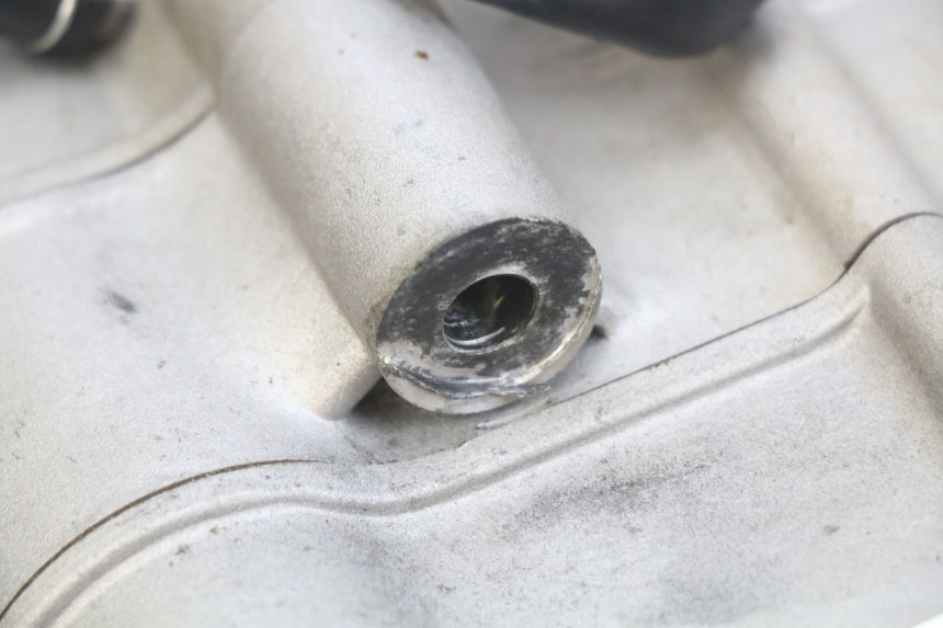 photo de SILNIK YCF R-START 125 - Inny kąt widzenia