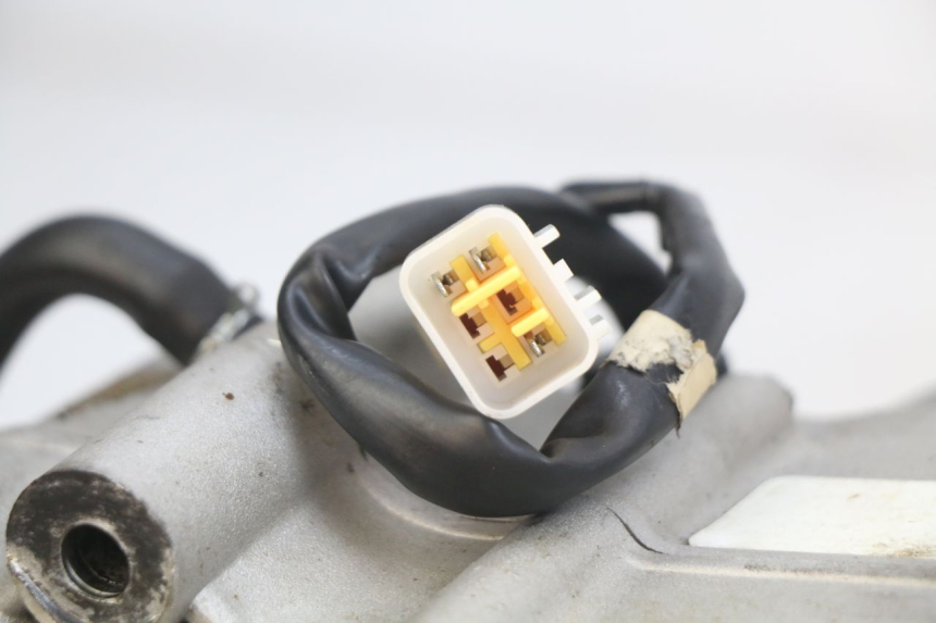 photo de SILNIK YCF R-START 125 - Zbliżenie techniczne