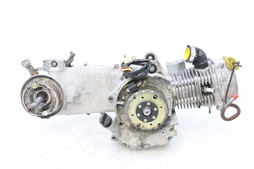 photo de SILNIK YIYING RETRO 125 (2008 - 2018) - Alternatywny kąt