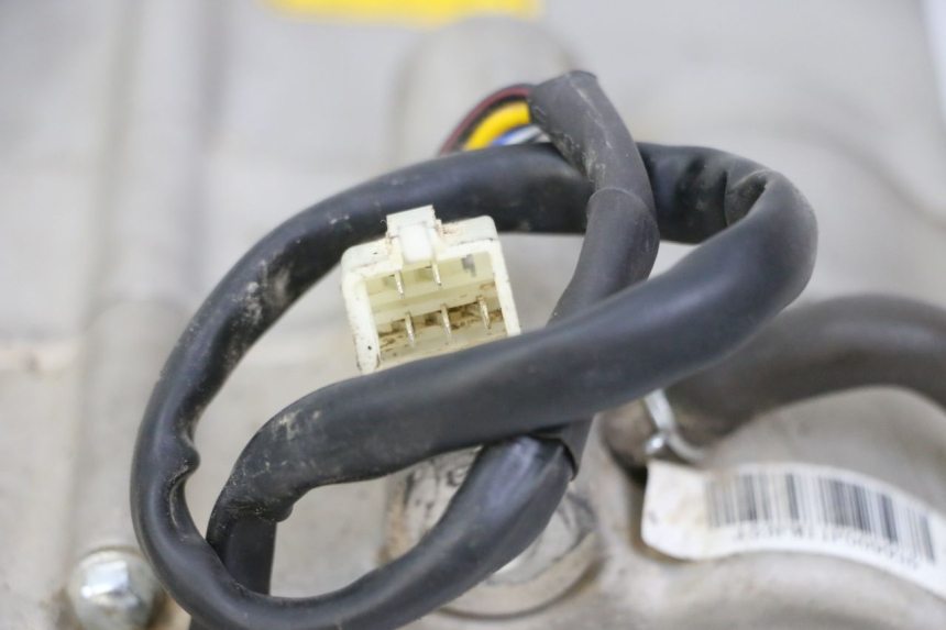 photo de SILNIK APOLLO RFZ 125 - Zbliżenie komponentów