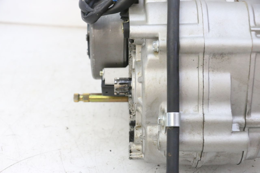 photo de SILNIK APOLLO RFZ 125 - Szczegóły charakterystyczne