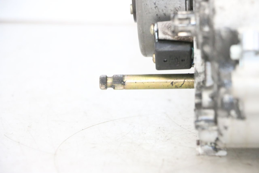 photo de SILNIK APOLLO RFZ 125 - Zbliżenie komponentów