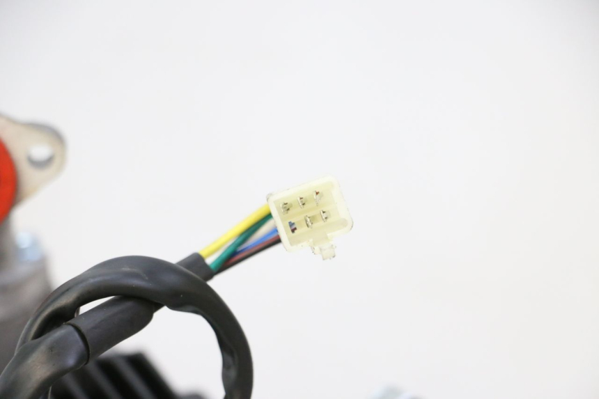 photo de SILNIK APOLLO RFZ 125 - Widok z bliska