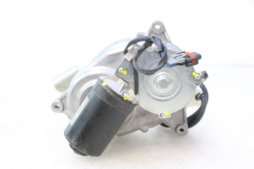photo de SILNIK ROLL LOCK PIAGGIO MP3 HPE 530 (2022 - 2026) - Zbliżenie komponentów