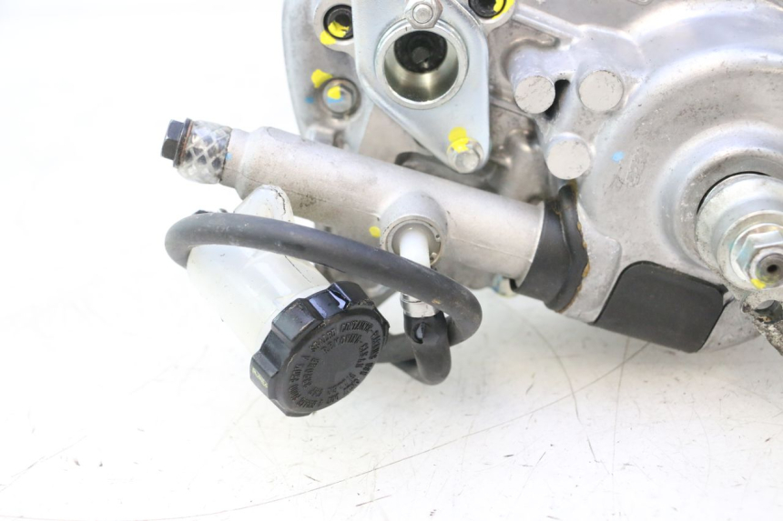 photo de SILNIK ROLL LOCK PIAGGIO MP3 HPE 530 (2022 - 2026) - Struktura - zbliżenie