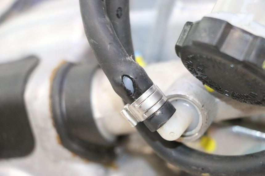 photo de SILNIK ROLL LOCK PIAGGIO MP3 HPE 530 (2022 - 2026) - Zbliżenie techniczne