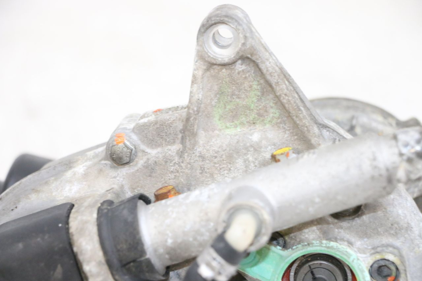 photo de SILNIK ROLL LOCK PIAGGIO MP3 RL 250 (2006 - 2010) - Szczegóły charakterystyczne