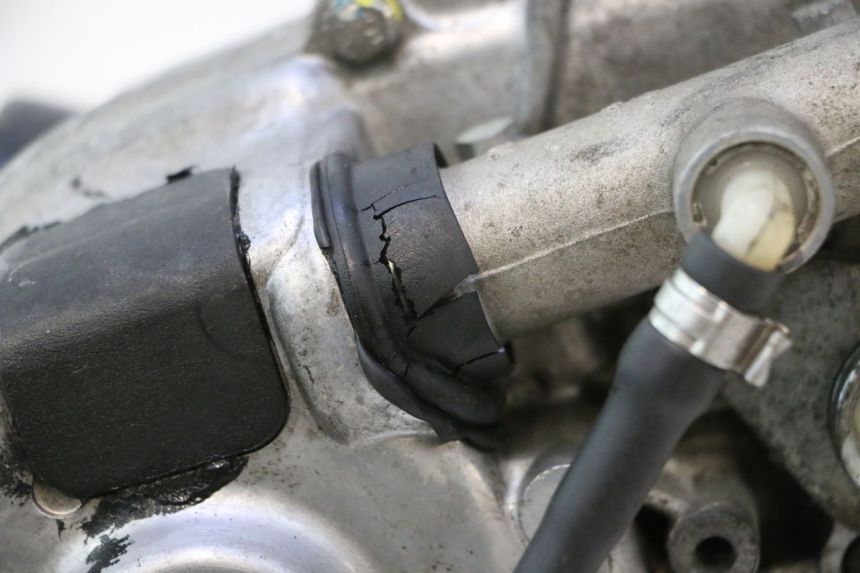 photo de SILNIK ROLL LOCK PIAGGIO MP3 500 (2011 - 2015) - Alternatywny kąt