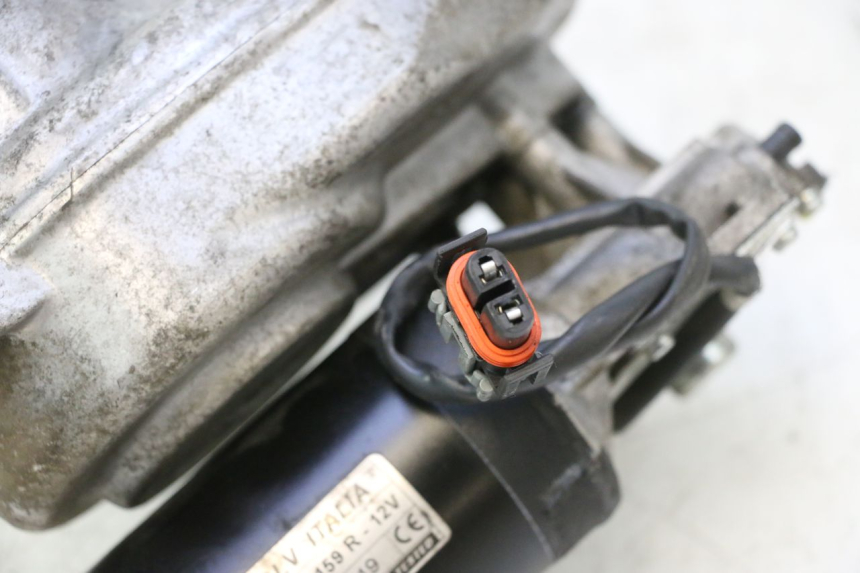photo de SILNIK ROLL LOCK PIAGGIO MP3 500 (2011 - 2015) - Punkty mocowania