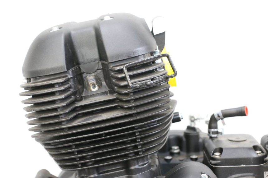 photo de SILNIK ROYAL ENFIELD CONTINENTAL GT 650 (2019 - 2024) - Alternatywny kąt