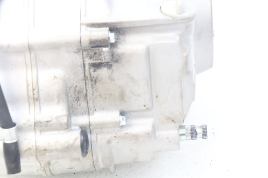 photo de SILNIK APOLLO RXF 125 - Zbliżenie techniczne