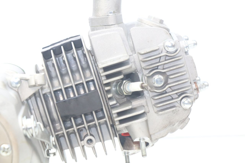 photo de SILNIK APOLLO RXF 125 - Stan powierzchni