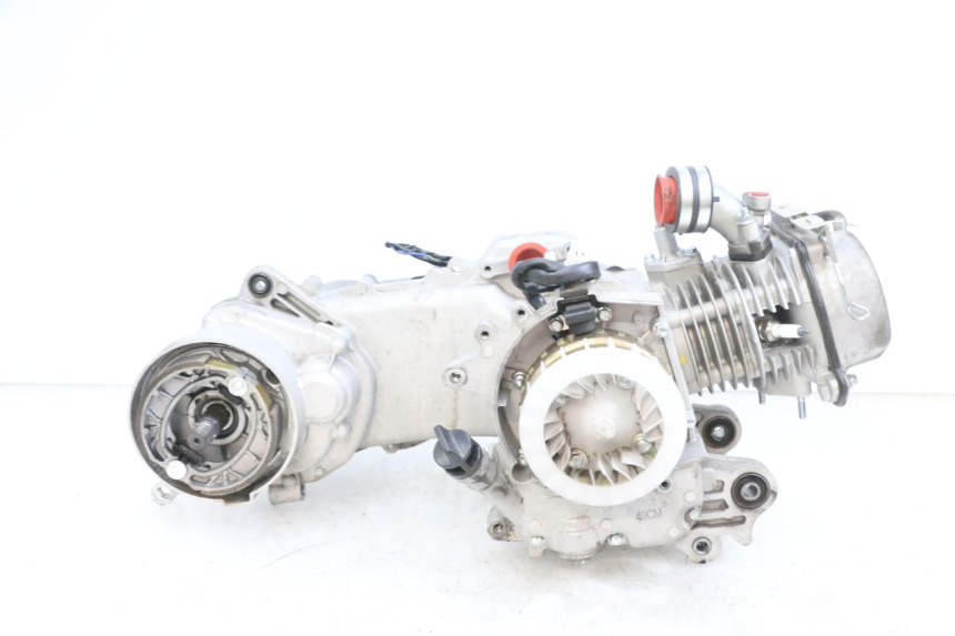 photo de SILNIK JM MOTORS SANTANA EVO 50 (2024 - 2026) - Widok z bliska