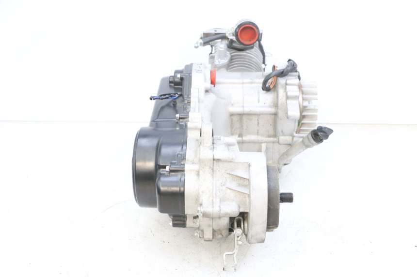 photo de SILNIK JM MOTORS SANTANA EVO 50 (2024 - 2026) - Struktura - zbliżenie