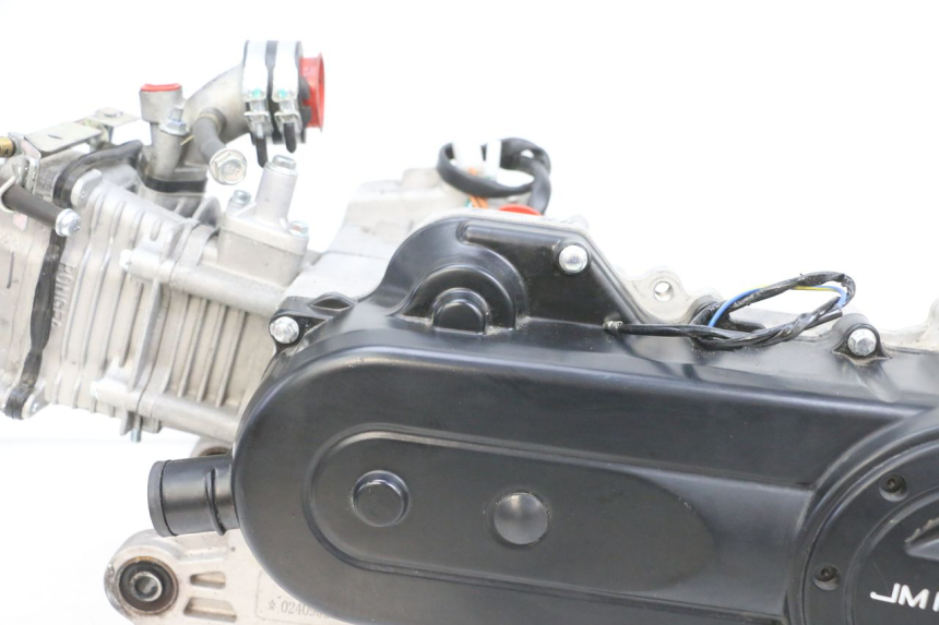 photo de SILNIK JM MOTORS SANTANA EVO 50 (2024 - 2026) - Alternatywny kąt