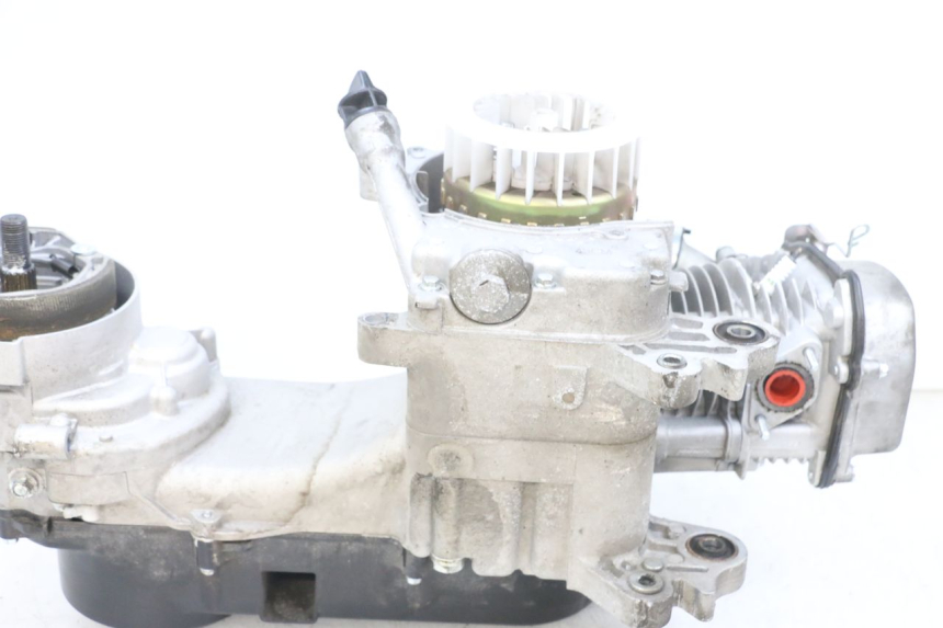 photo de SILNIK JM MOTORS SANTANA EVO 50 (2024 - 2026) - Zoom stanu zużycia