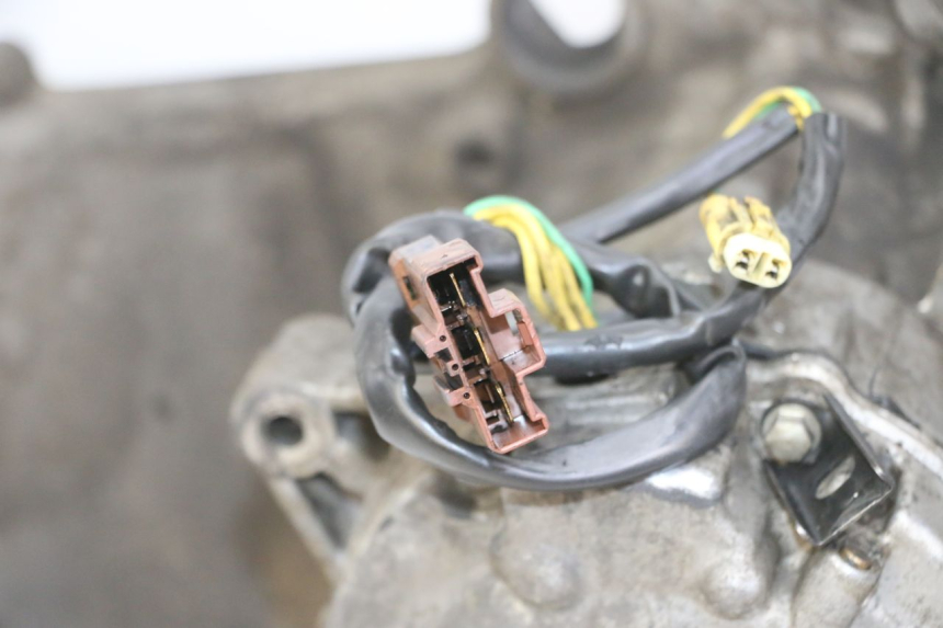 photo de SILNIK PEUGEOT SATELIS COMPRESSOR K15 125 (2006 - 2009) - Inny kąt widzenia