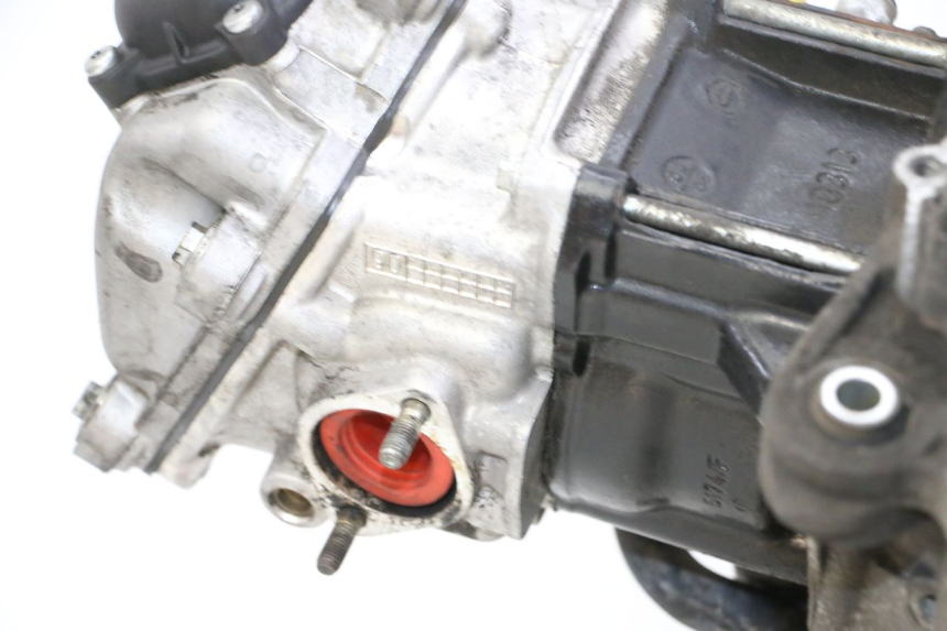 photo de SILNIK PEUGEOT SATELIS 250 (2006 - 2012) - Zoom stanu zużycia