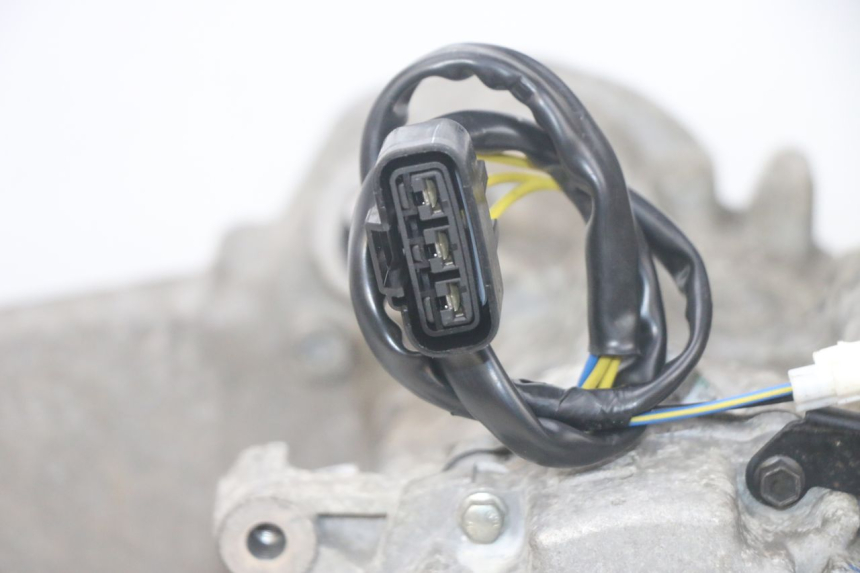 photo de SILNIK PEUGEOT SATELIS 125 (2013 - 2018) - Stan powierzchni