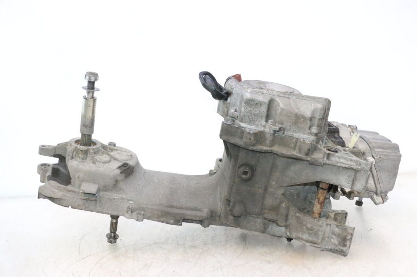 photo de SILNIK PEUGEOT SATELIS 125 (2013 - 2018) - Inny kąt widzenia