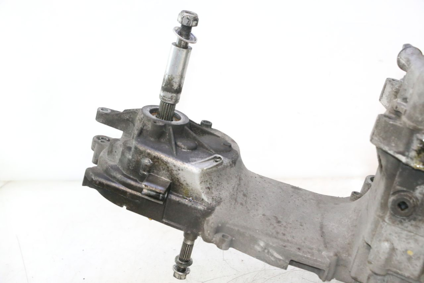 photo de SILNIK PEUGEOT SATELIS 125 (2013 - 2018) - Punkty mocowania