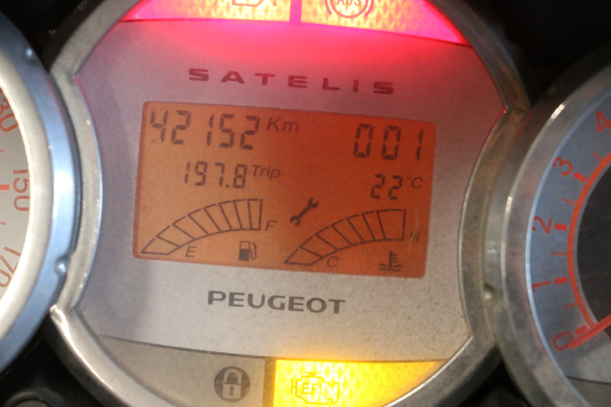 photo de SILNIK PEUGEOT SATELIS 125 (2006 - 2009) - Zoom stanu zużycia
