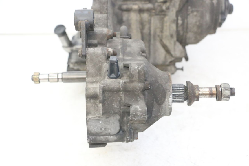 photo de SILNIK APRILIA SCARABEO GT TOURING 125 (1999 - 2005) - Zbliżenie techniczne